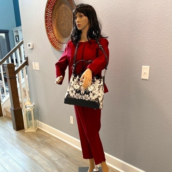 New Sharif Large Leather Shoulder Bag NWOT - Picture 8 of 15